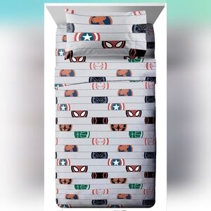 Marvel Avengers Hero Faces Bedding Set, 3-Piece NWT